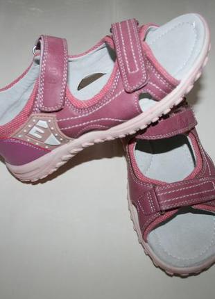 Літні сандалі для дівчинки bugga 27p