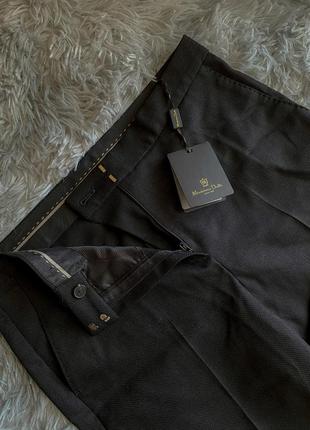 Классические черные брюки со стрелкой от massimo dutti