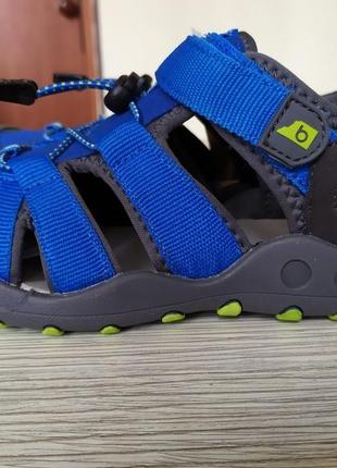 Літні спортивні сандалі з захисним носком bugga сині6 фото