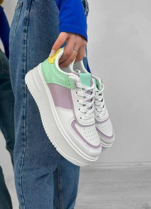 Стильні жіночі кросівки,кеди під найк білі з фіолетовим різнокольорові (як nike) демі,демісезонні осінні,весняні,літні (на осінь,весна,літо)