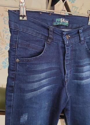 Легкие джинсы для девочки.3 фото