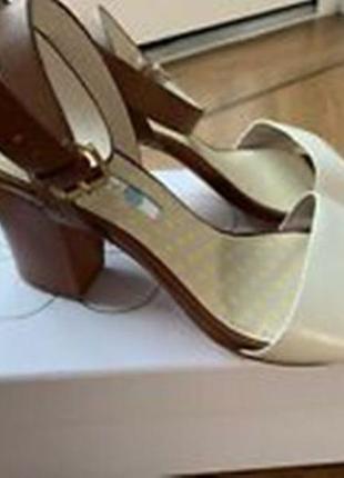 Босоножки на широком каблуке boden  leather sandal women's