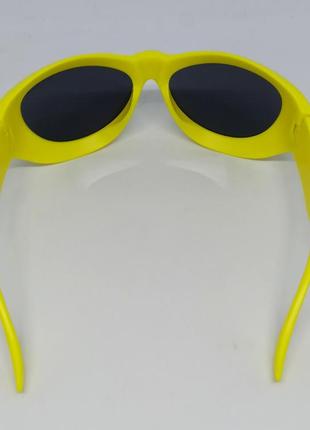 Очки в стиле bottega veneta солнцезащитные унисекс хитовые желто лимонные кислотные обтекаемые5 фото