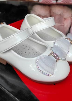 Туфлі білі лакові для дівчинки святкові з бантиком 17,18,19,20,21