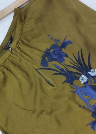 Блузка горчичная хаки цветочный принт вискоза синий5 фото