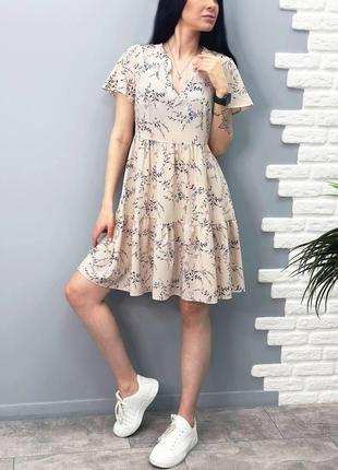 Короткое женское летнее платье с цветочным принтом "brittany"1 фото