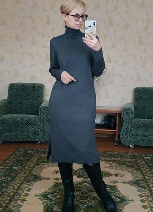 Трикотажна сукня сірого кольору