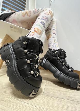 Ботинки готические с железными вставками y2k dollskill new rock2 фото