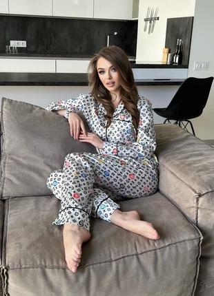 Жіноча брендова піжама 🤍