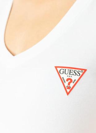 Женская футболка guess7 фото