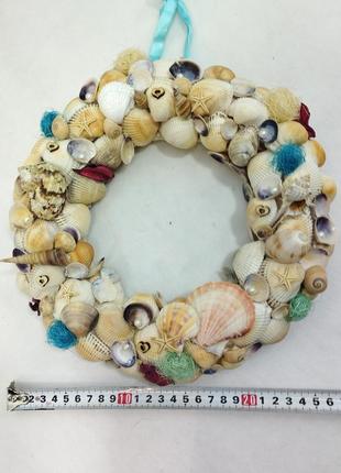 Декор на стену венок из ракушек сезаль