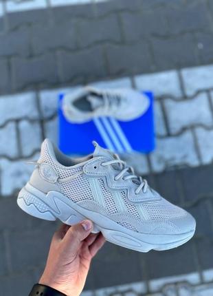 Кроссовки adidas ozweego