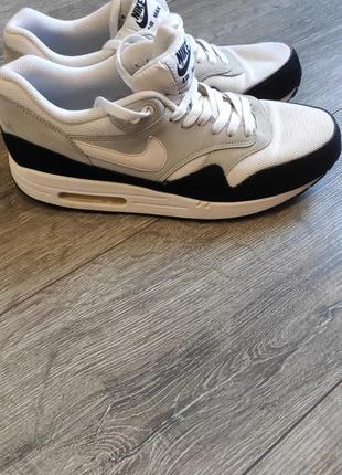 Кроссовки nike