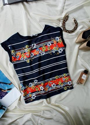 Актуальна футболка оверсайз